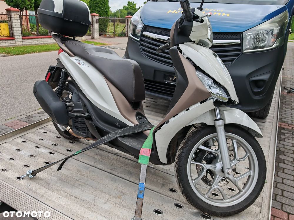 Piaggio Medley - 1