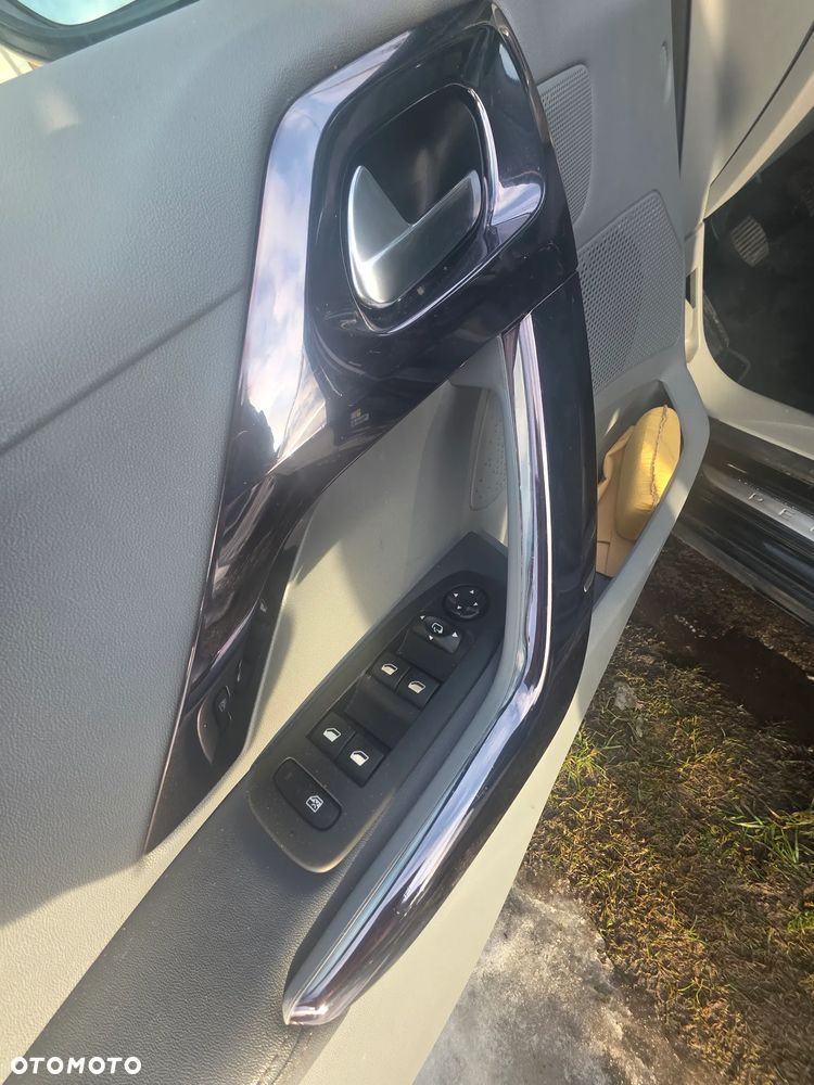 Peugeot 208 1.2 PureTech Allure - 9