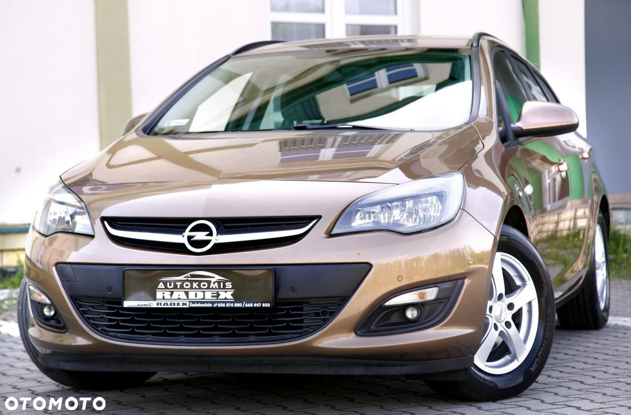 Opel Astra IV 2.0 CDTI Cosmo - 18