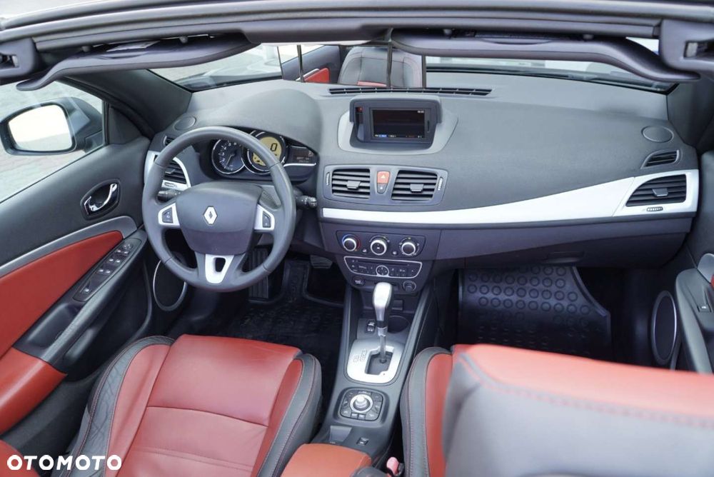 Renault Megane 2.0 16V Dynamique CVT - 5