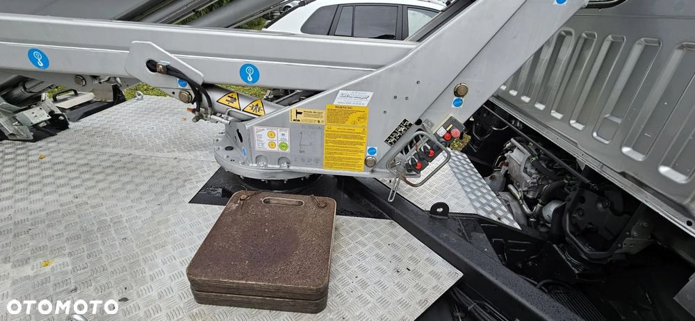 Nissan CABSTAR - 28