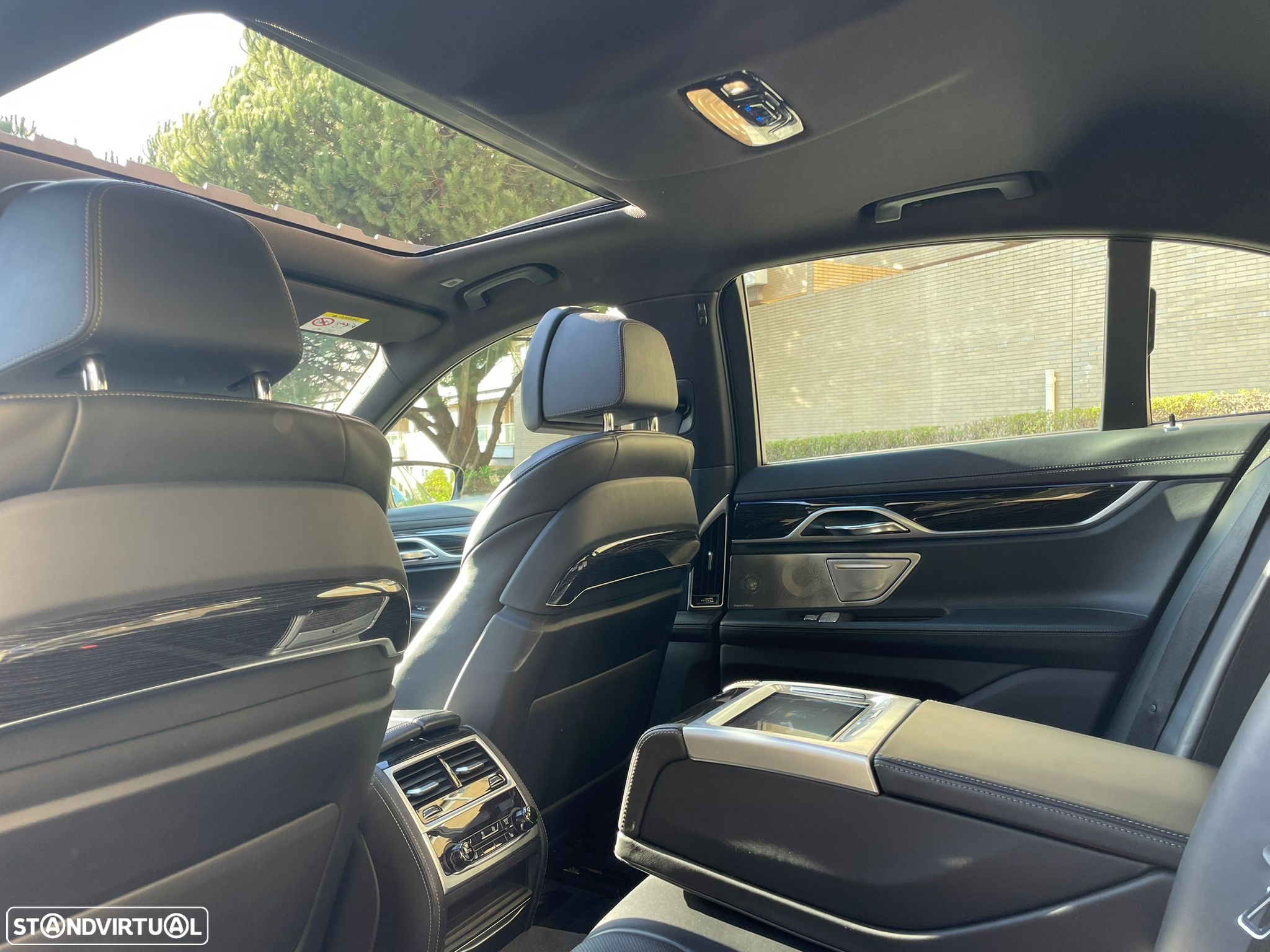 BMW 740 e iPerformance Pack M - 11