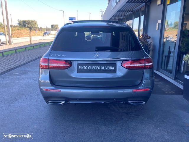 Mercedes-Benz E 300 de 9G-TRONIC AMG Line - 9