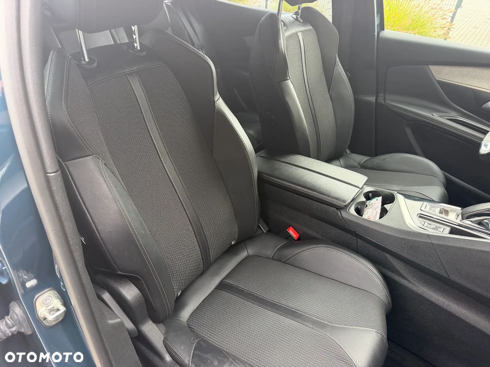 Peugeot 3008 1.6 PureTech HYbrid GT S&S EAT8 - 21