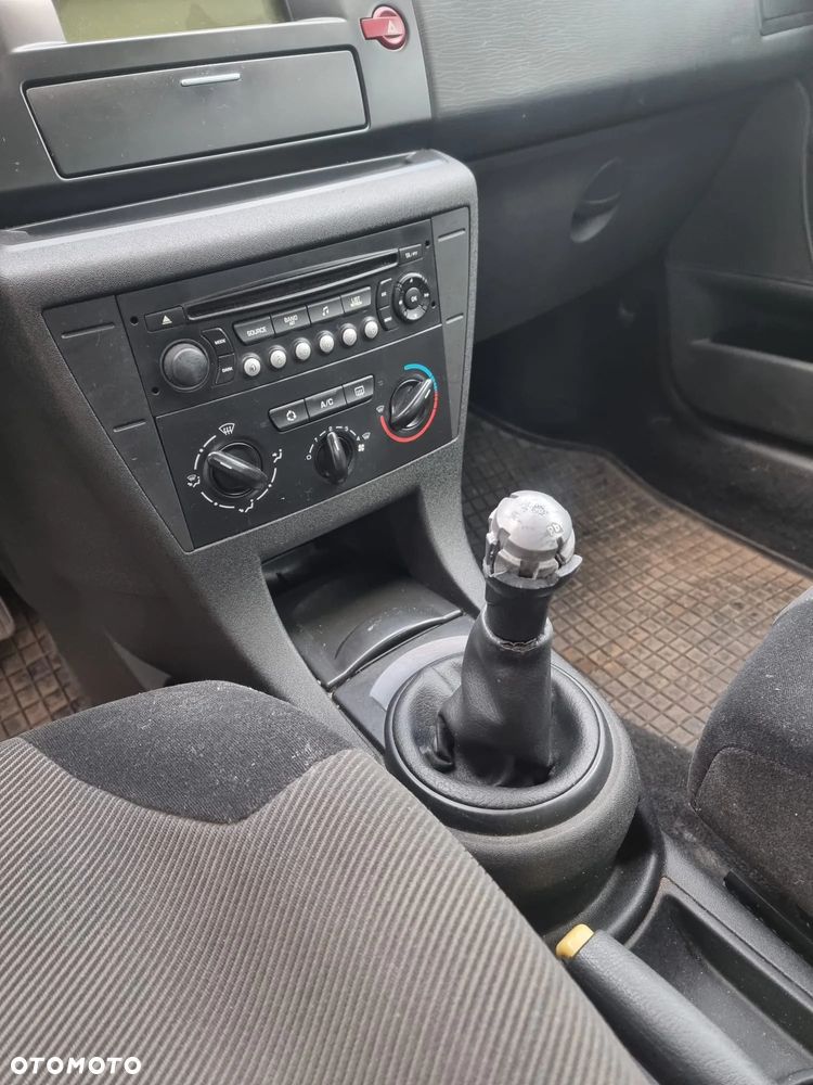 Citroën C4 1.6 HDi Impress - 10