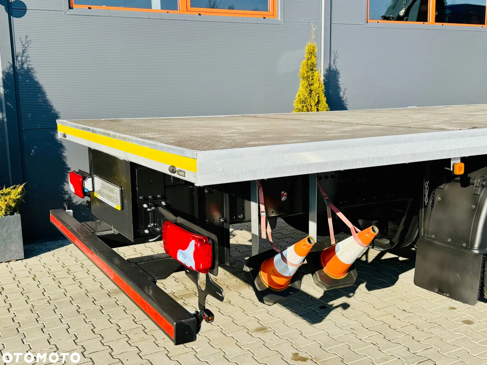 MAN TGS 26.360 // E6 // 6x2 // platforma laweta 7,2m z HDS HMF 1420 // dzwig żuraw kran crane skrzynia uniwersalny - 20