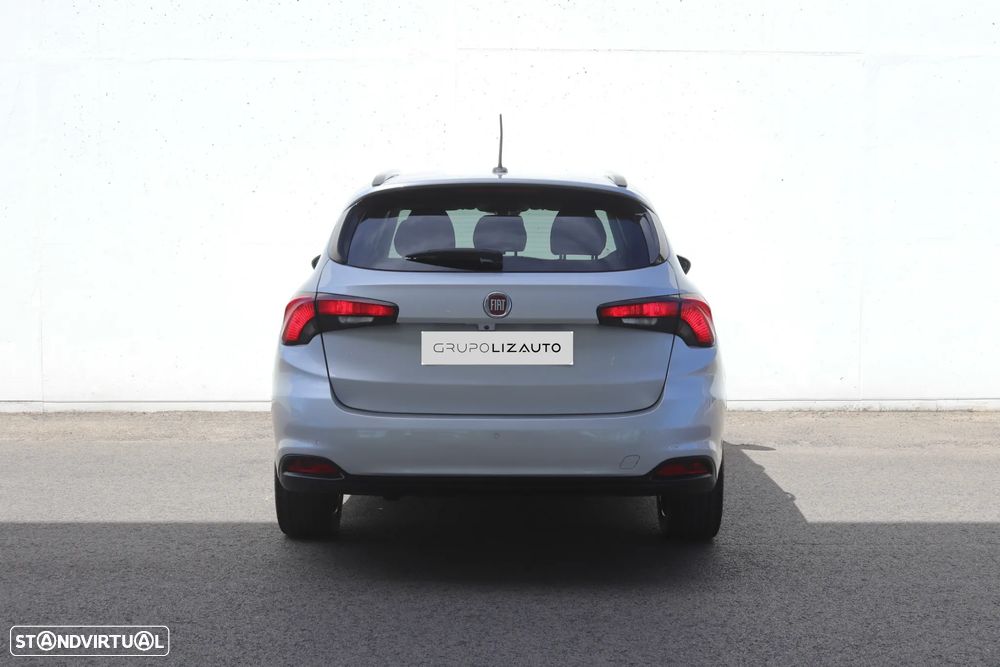 Fiat Tipo Station Wagon 1.3 M-Jet Lounge Tech - 4