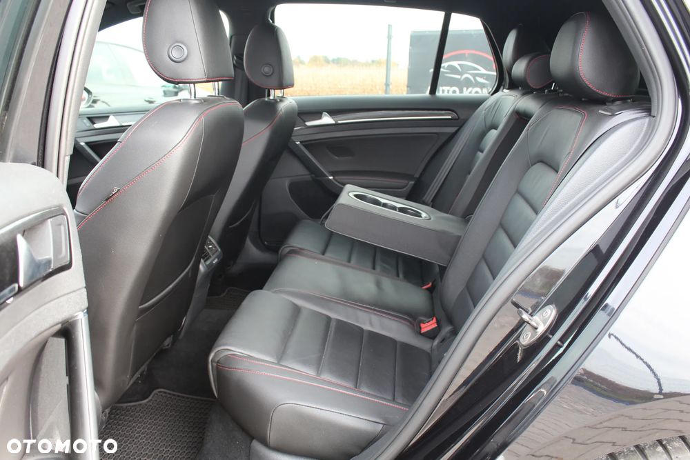 Volkswagen Golf GTI BlueMotion Technology DSG - 23