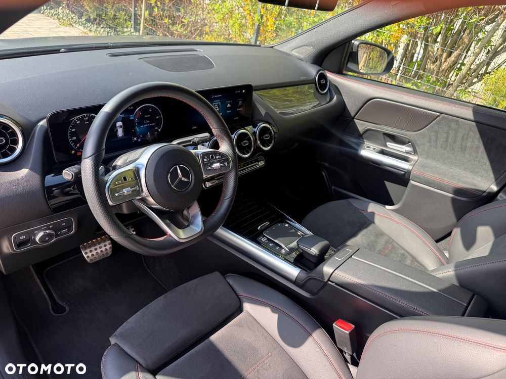 Mercedes-Benz GLA 200 d AMG Line - 31