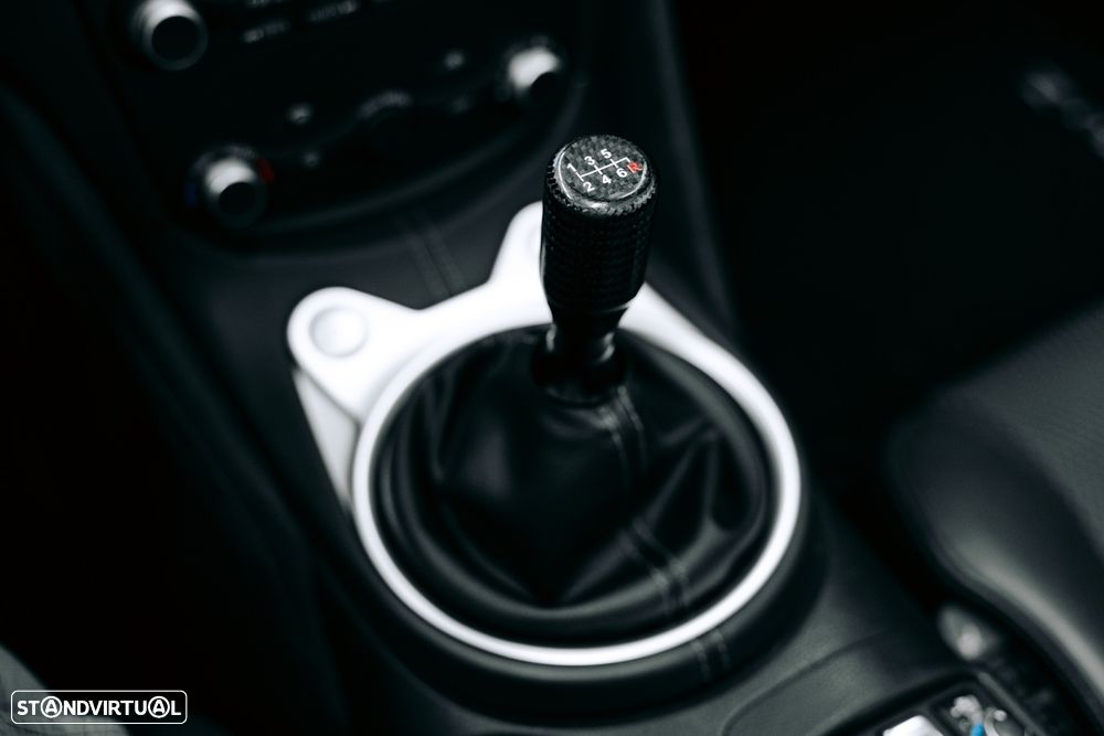 Nissan 370 Z - 18