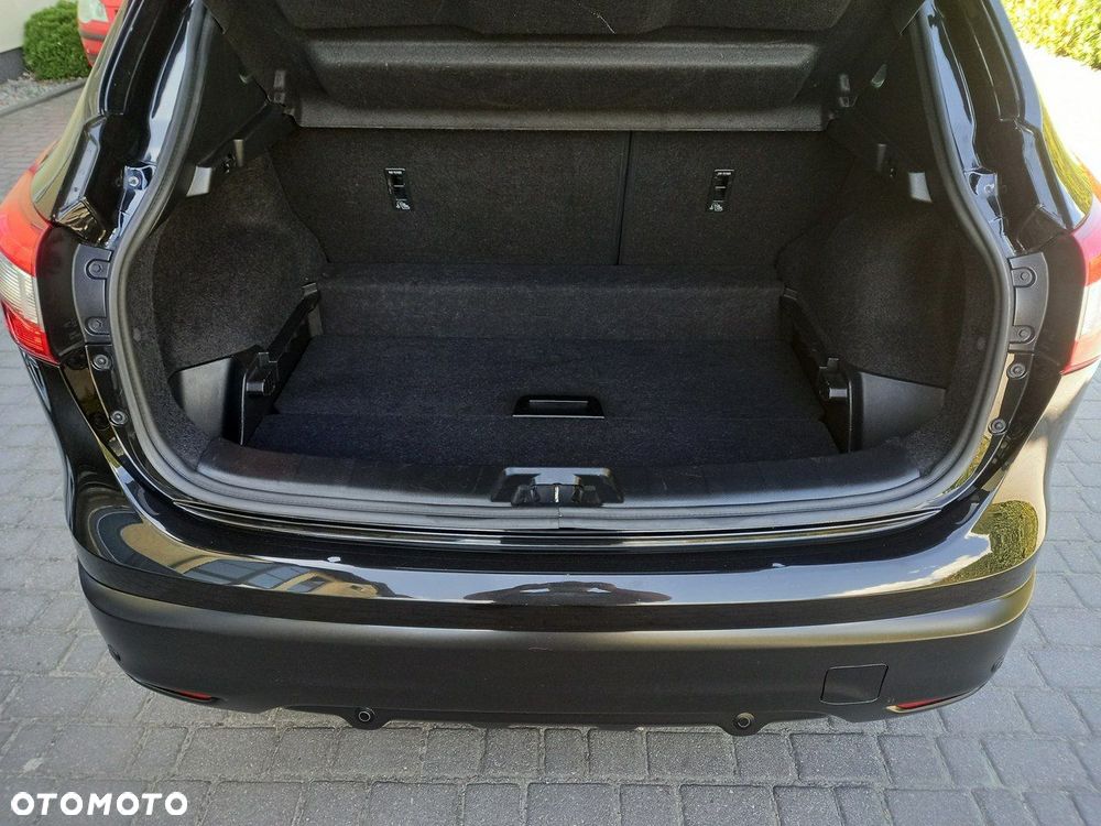 Nissan Qashqai 1.6 dCi DPF tekna - 17