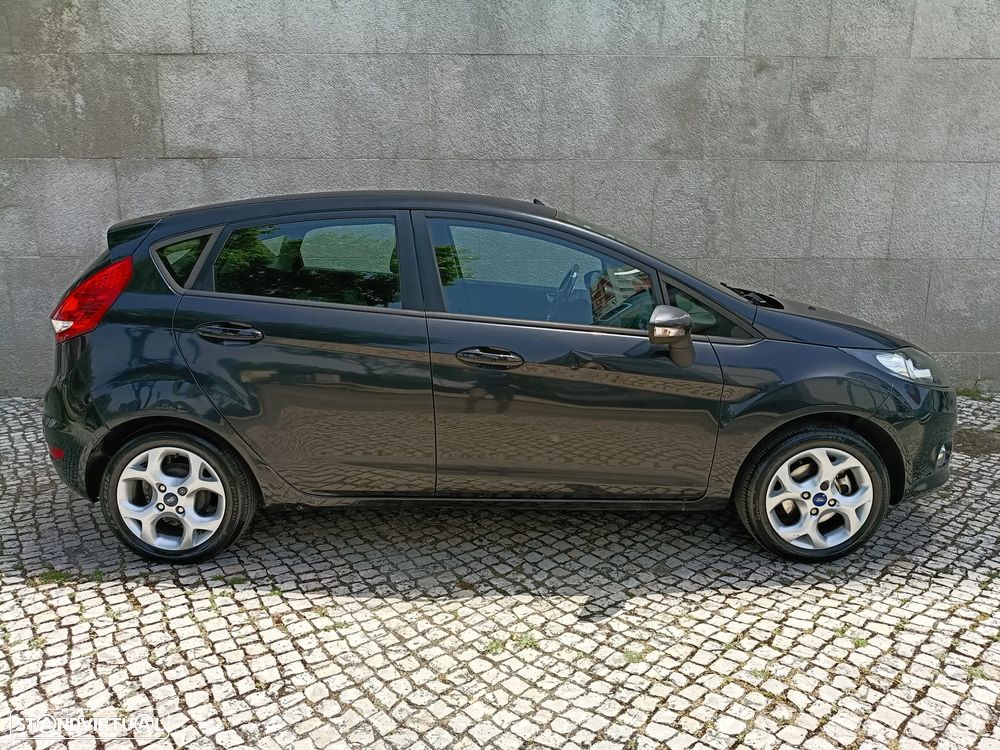 Ford Fiesta 1.5 TDCi Trend - 13