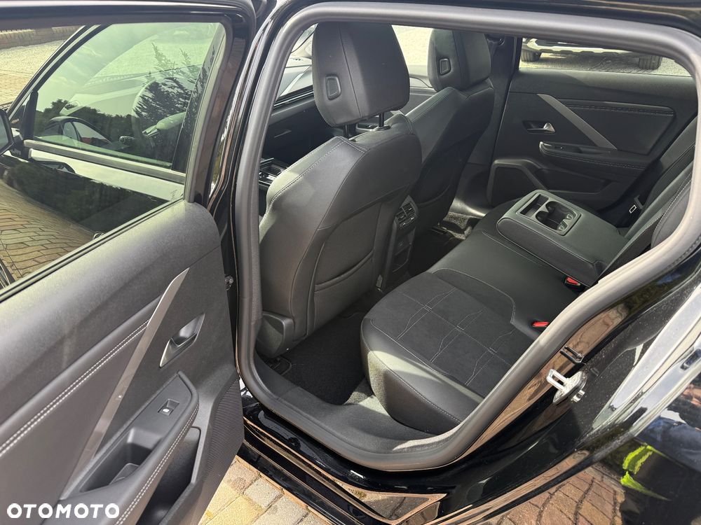 Opel Astra 1.2 Turbo Automatik GS Line - 16