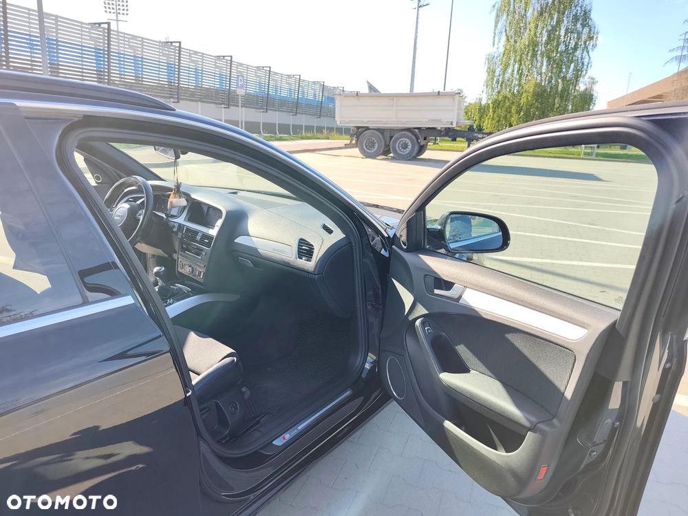 Audi A4 Avant 2.0 TDI Quattro - 15