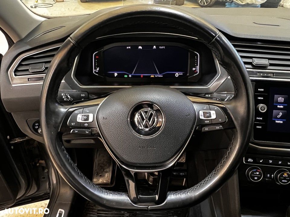Volkswagen Tiguan - 11