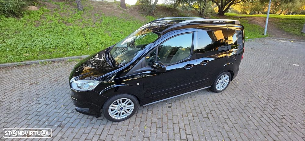 Ford Tourneo Courier 1.5 TDCi Titanium - 11