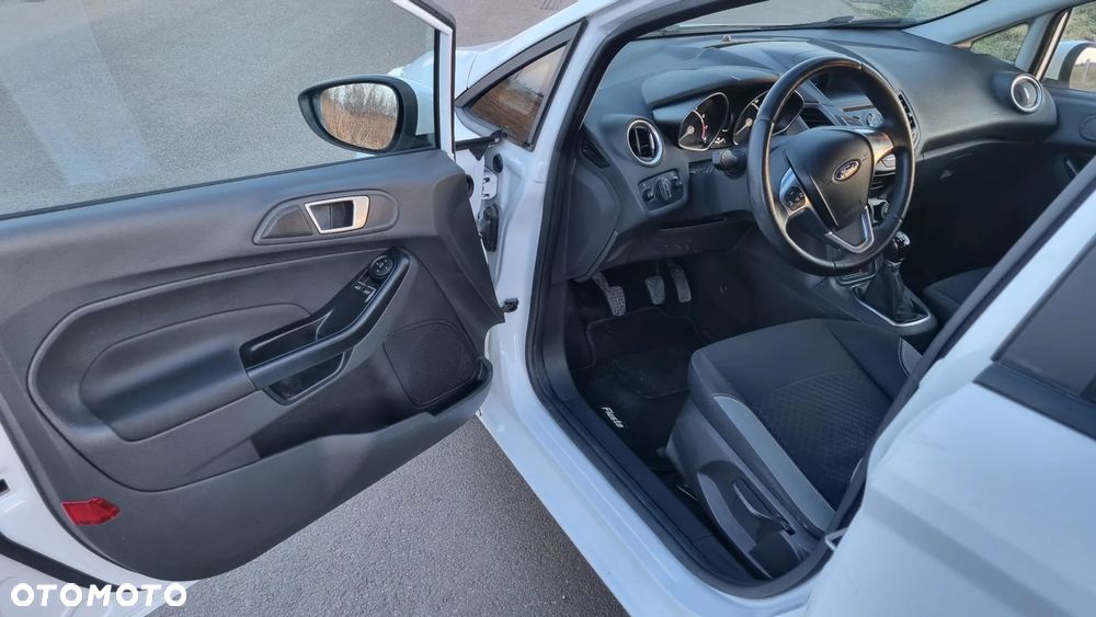 Ford Fiesta - 9