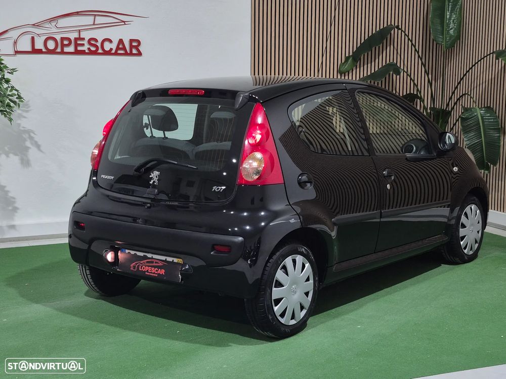 Peugeot 107 1.0 Trendy 2 Tronic - 4