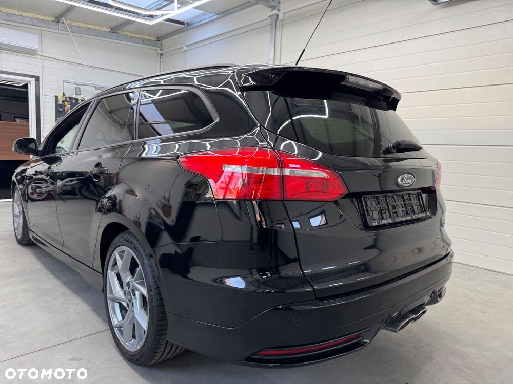 Ford Focus 2.0 TDCi ST PowerShift - 17