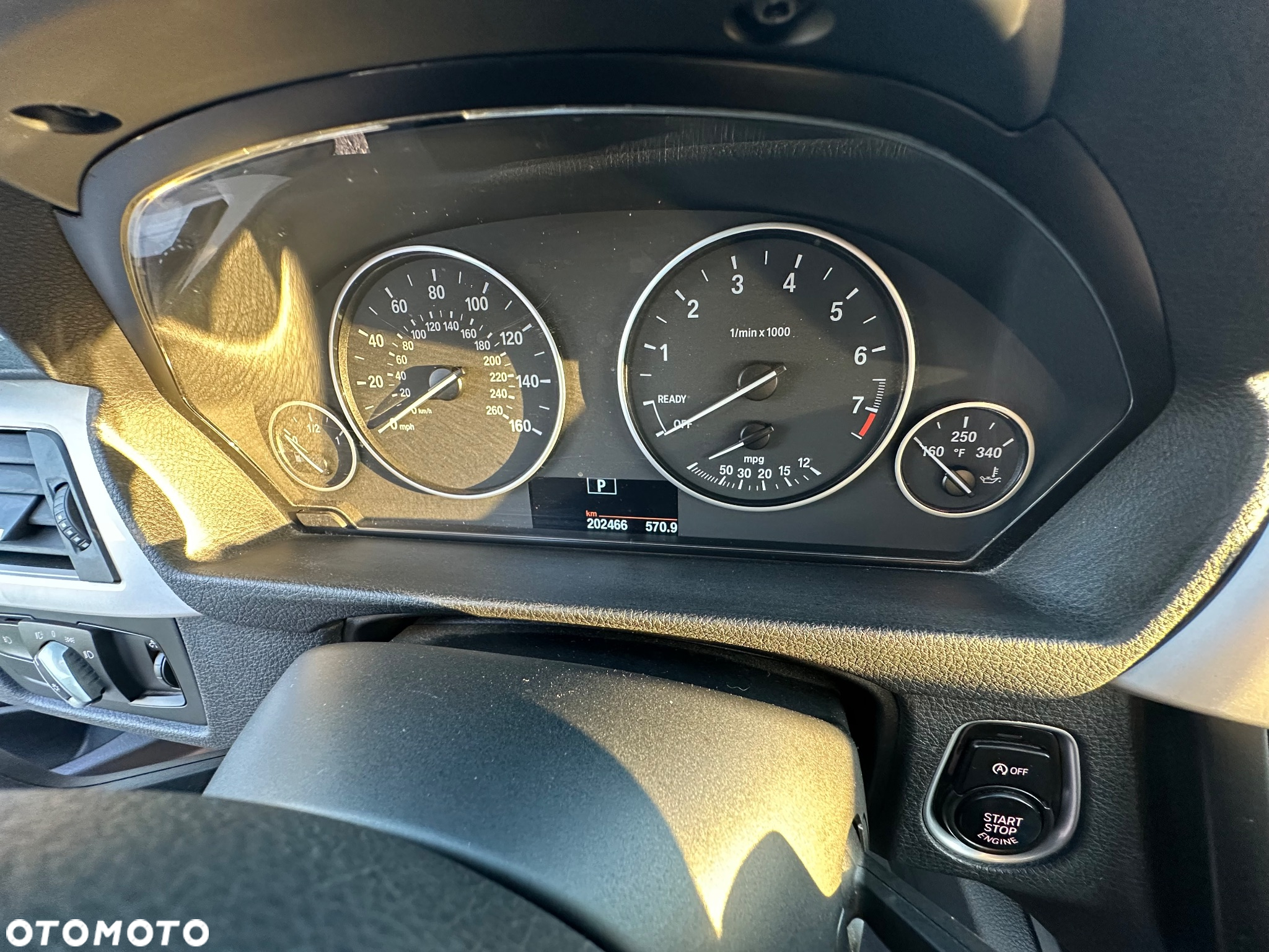 BMW Seria 3 320i Touring xDrive - 11