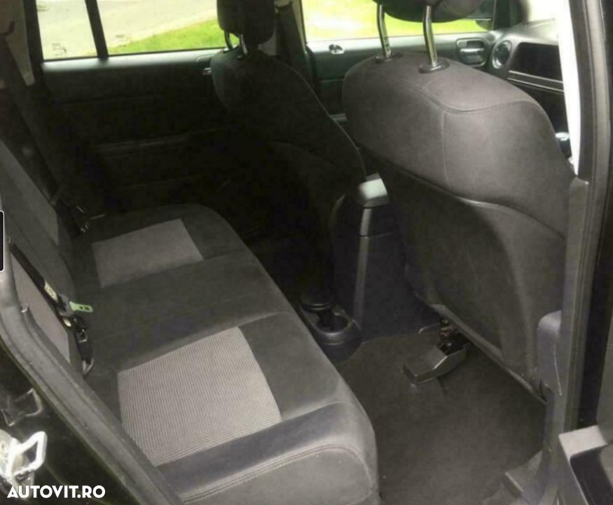 aripa usa portiera haion portbagaj capota bara fata spate stanga dreapta far stop tripla trager Jeep Compass 1 facelift motor 2.2crd cdi 100kw 136cp om651 2012 dezmembrez dezmembrari piese - 5