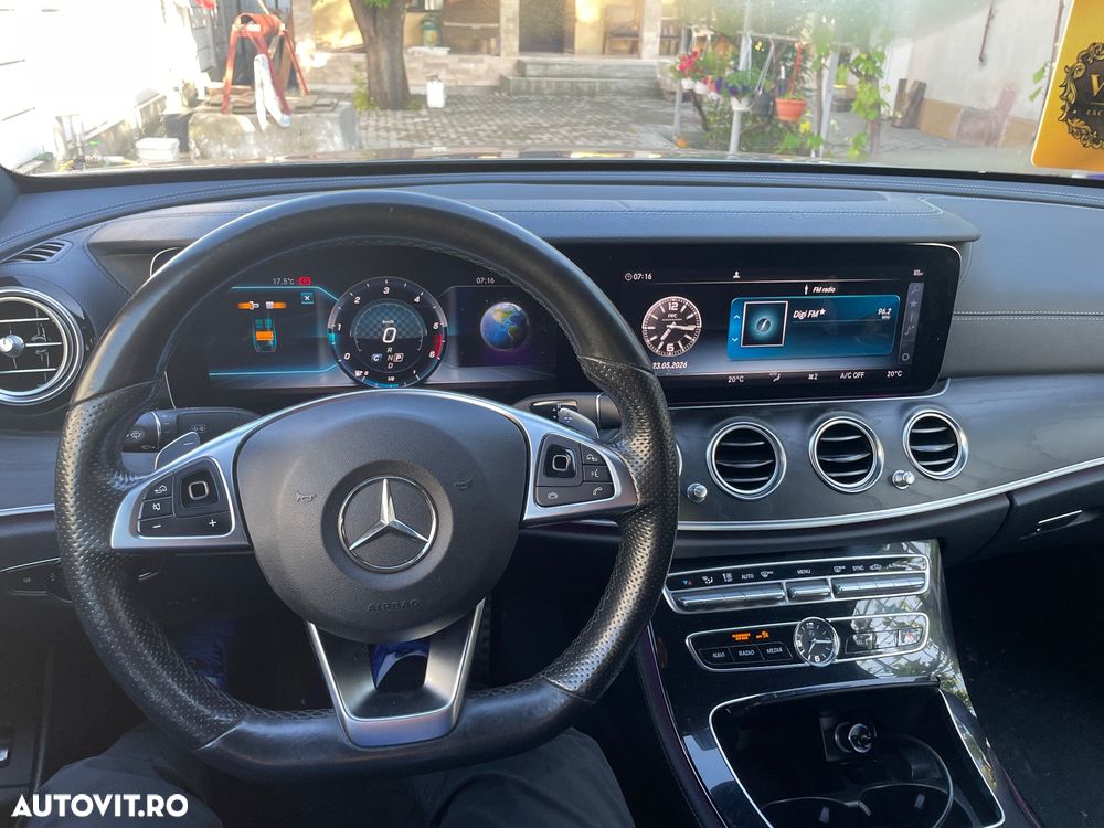 Mercedes-Benz E - 5