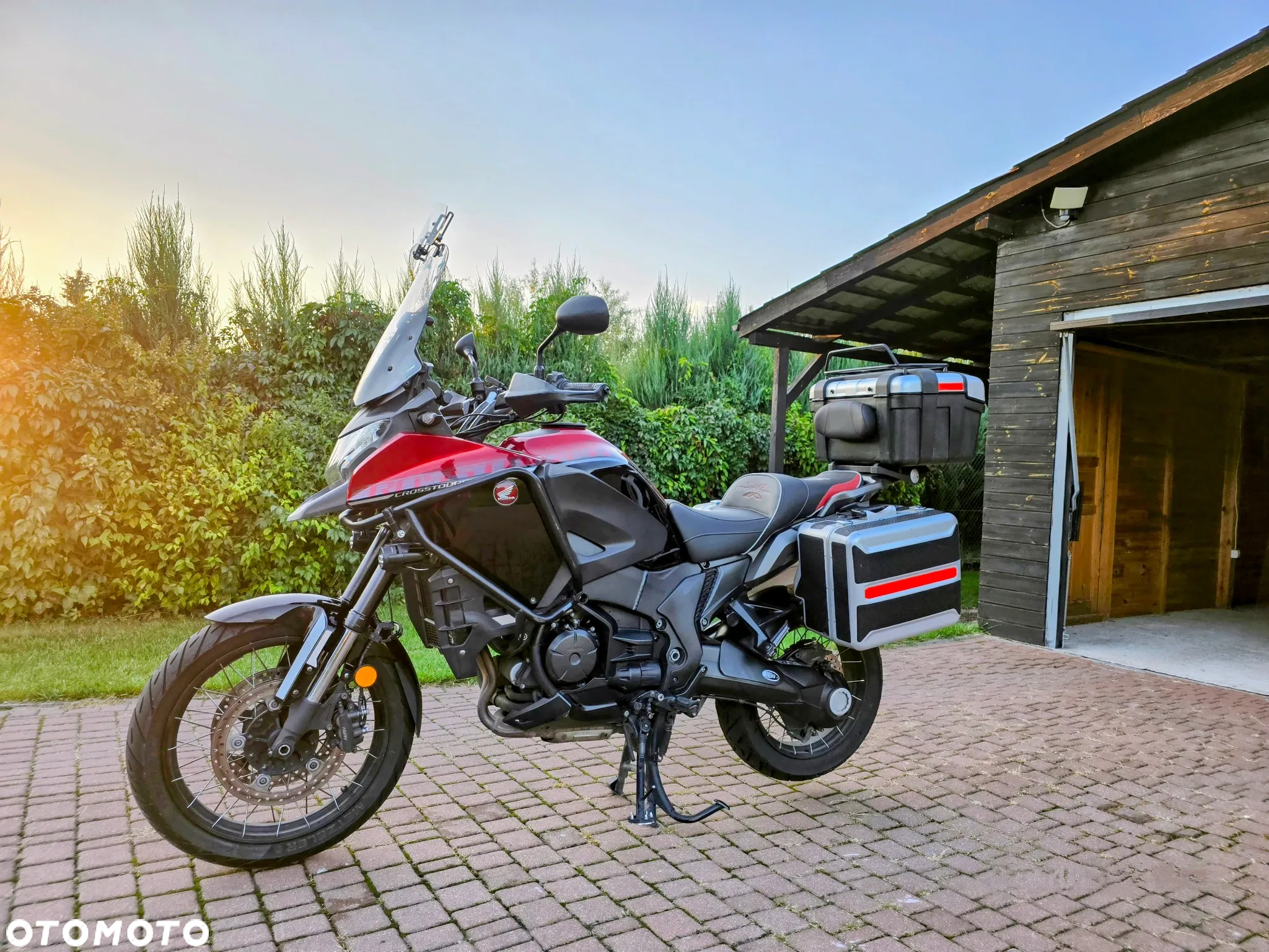 Honda VFR - 13