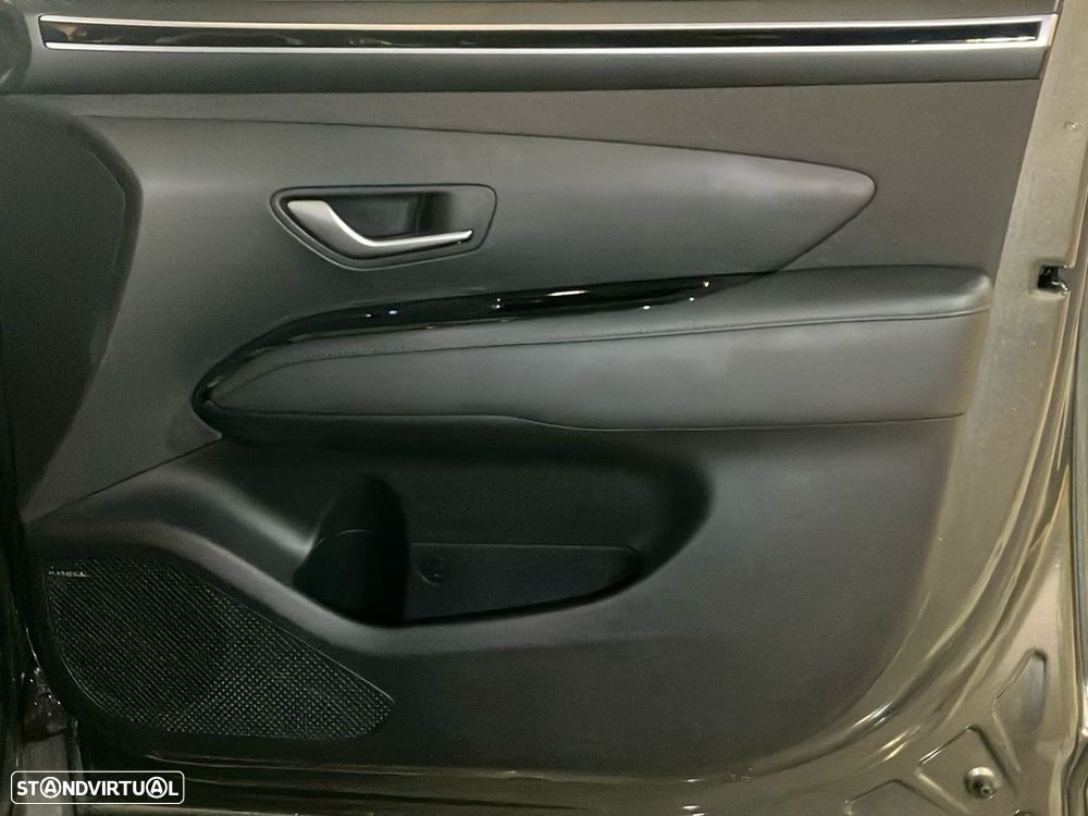 Hyundai Tucson 1.6 T-GDI HEV Vanguard - 24