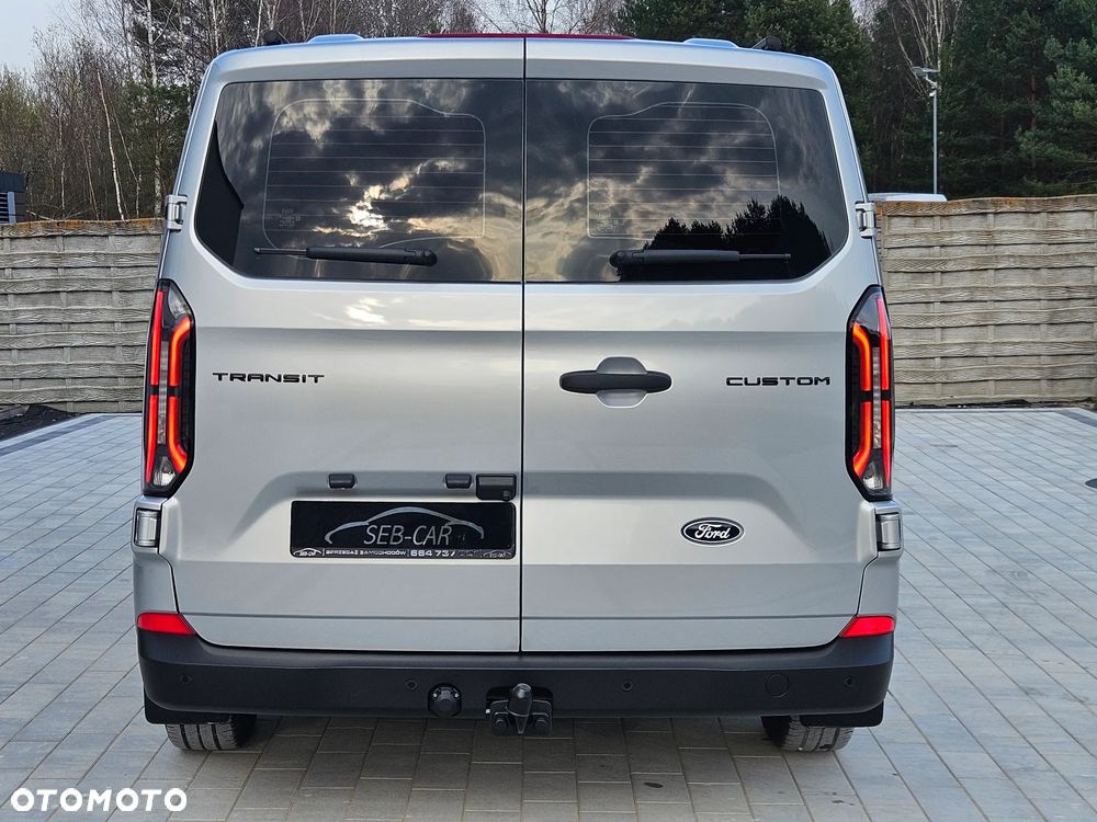Ford Transit Custom - 10