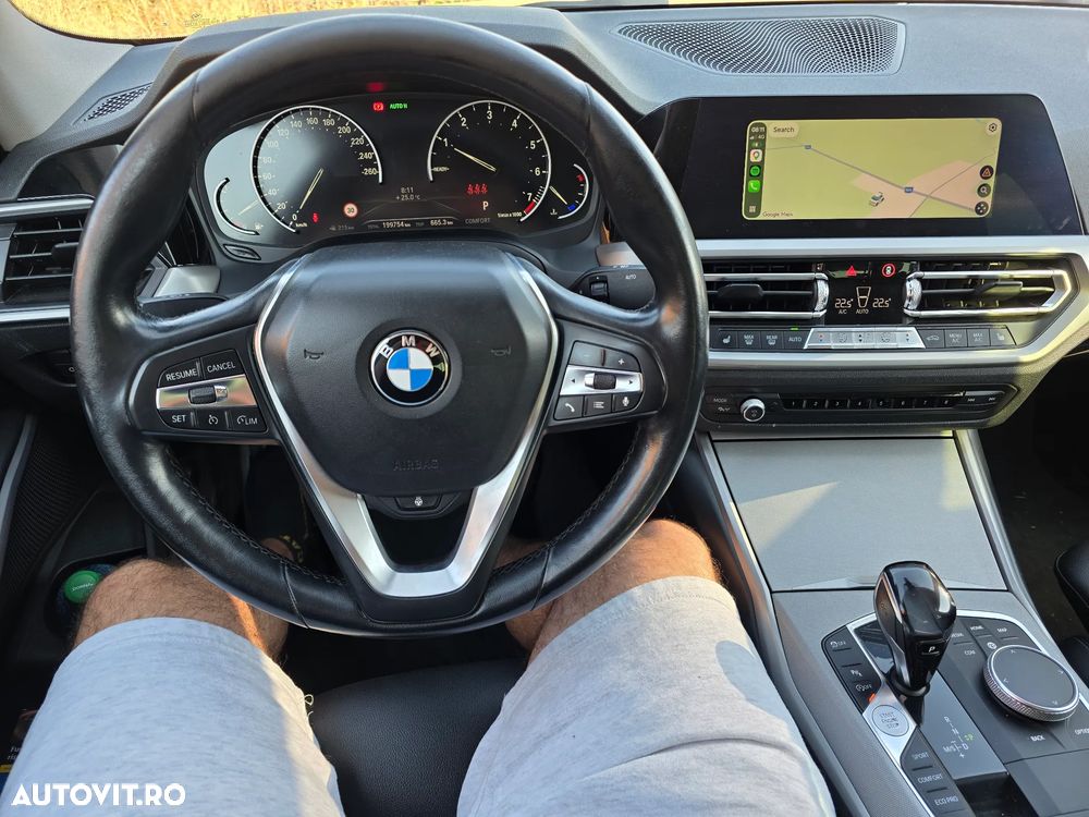 BMW Seria 3 330i Aut. Advantage - 8