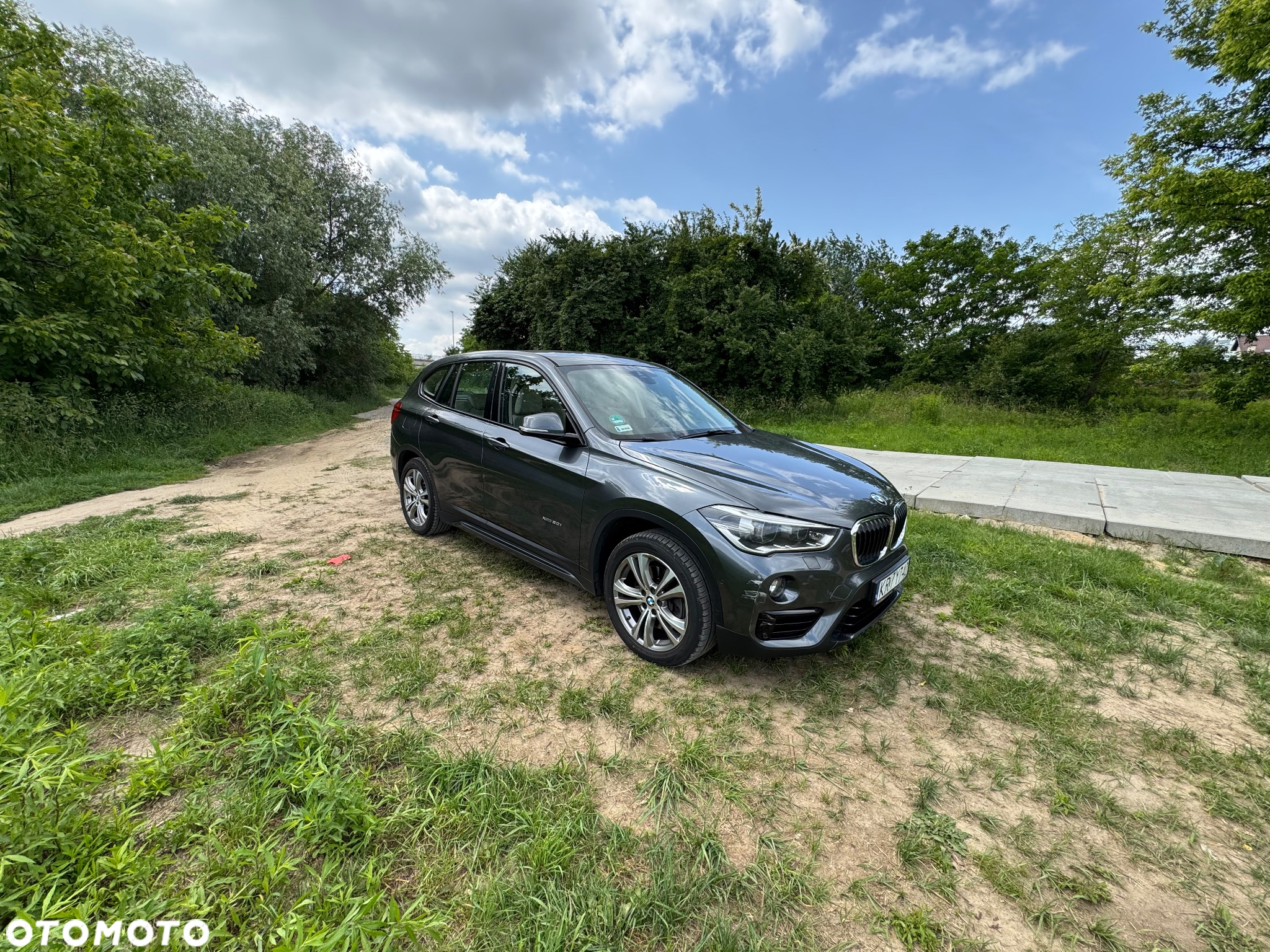 BMW X1 xDrive20i Sport Line - 3