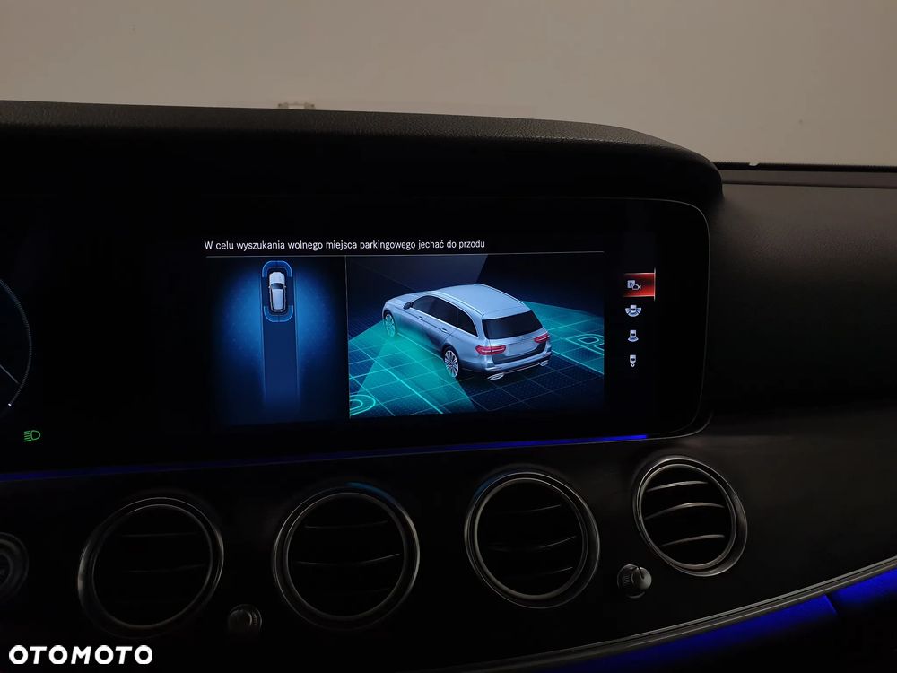 Mercedes-Benz Klasa E 300 de 4Matic 9G-TRONIC AMG Line - 26