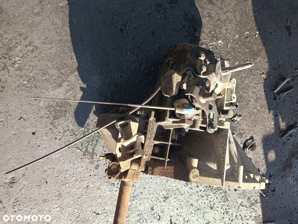 SKRZYNIA PEUUGEOT CITROEN 2.0 HDI 20MB28 - 2