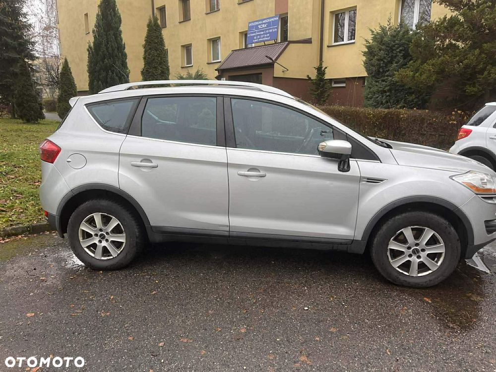 Ford Kuga 2.0 TDCi 4x4 Titanium - 2