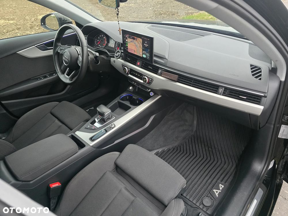 Audi A4 Limousine - 18