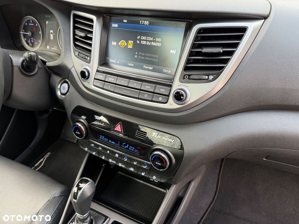 Hyundai Tucson 2.0 CRDI 4WD Automatik Premium - 33
