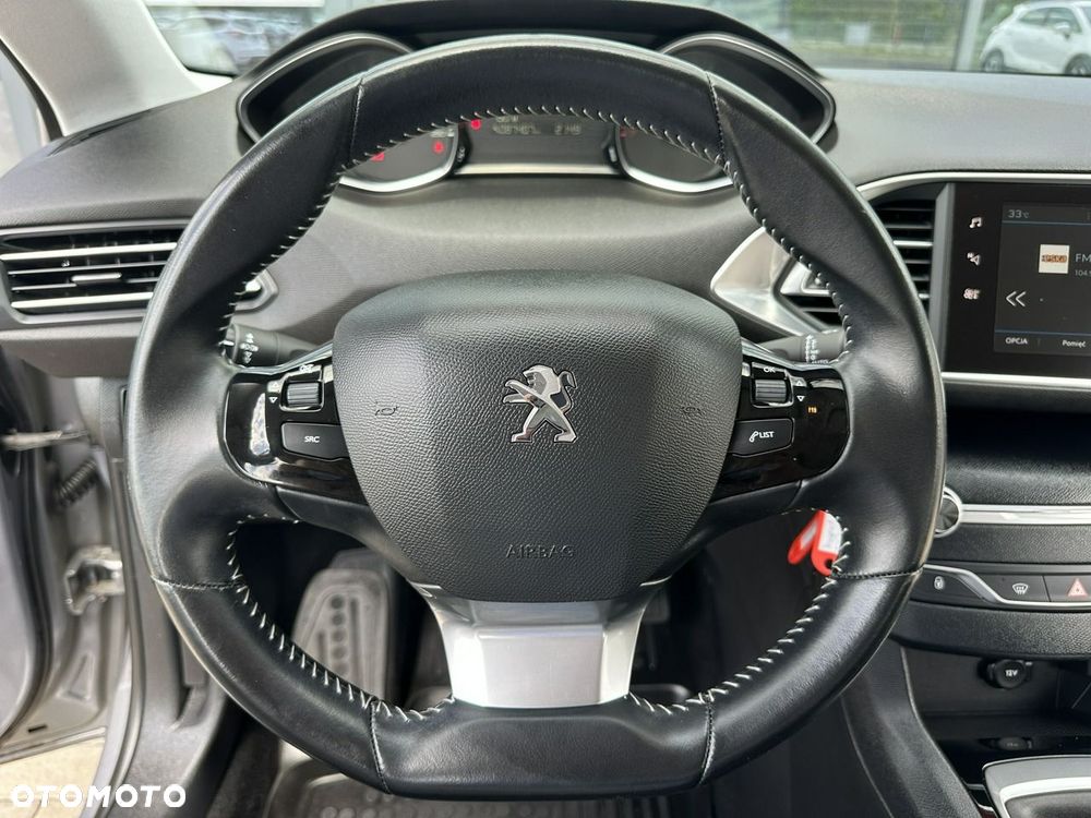 Peugeot 308 1.2 PureTech Allure Pack S&S - 16