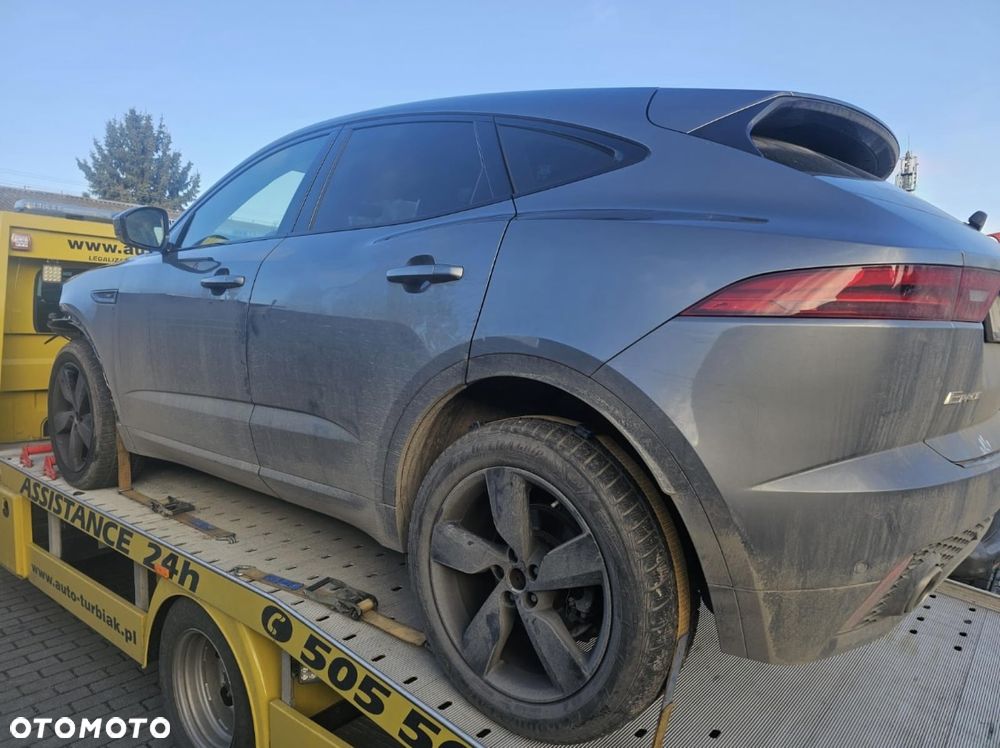 Jaguar E-Pace 2.0 i4P AWD R-Dynamic - 3