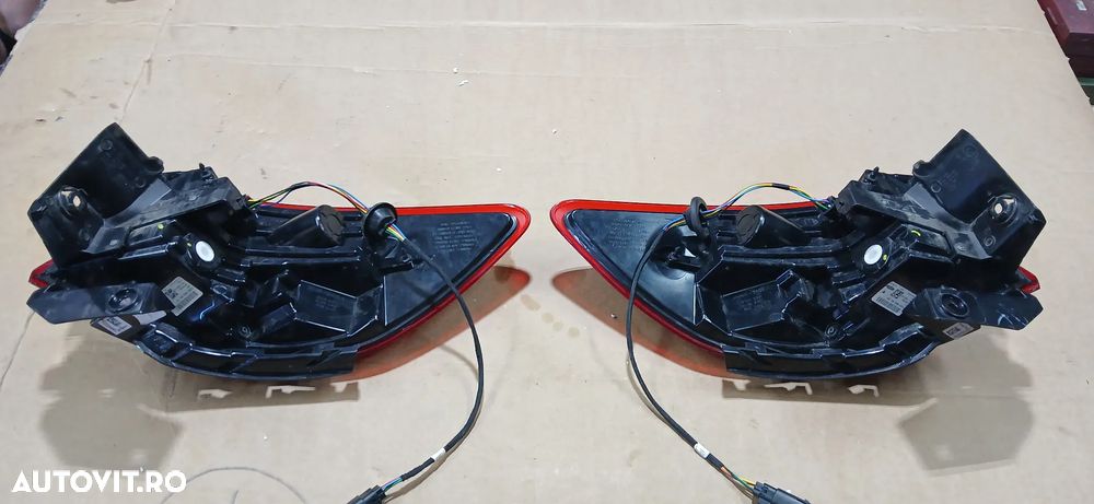 Set stopuri Led  aripa stanga-dreapta Ford Kuga 2020-2025 - 10