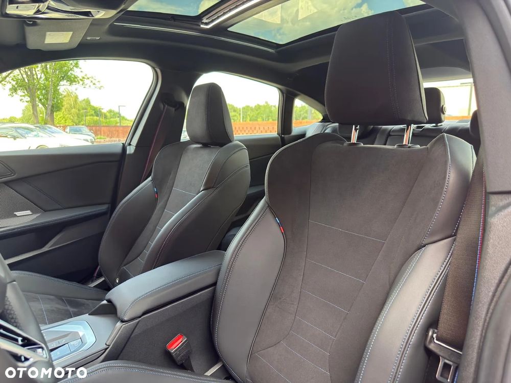 BMW Seria 2 218d - 13