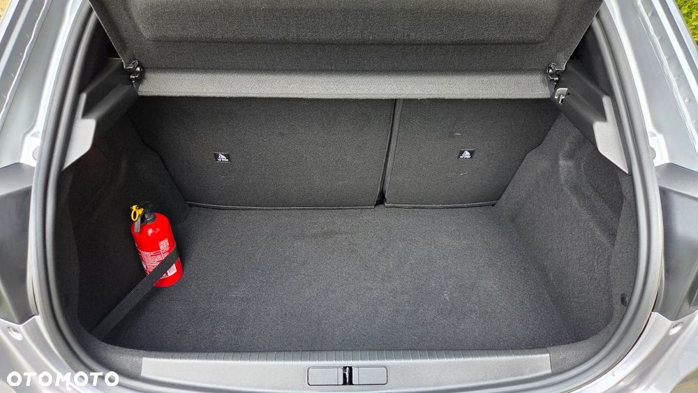 Peugeot 208 1.2 PureTech Allure S&S EAT8 - 17