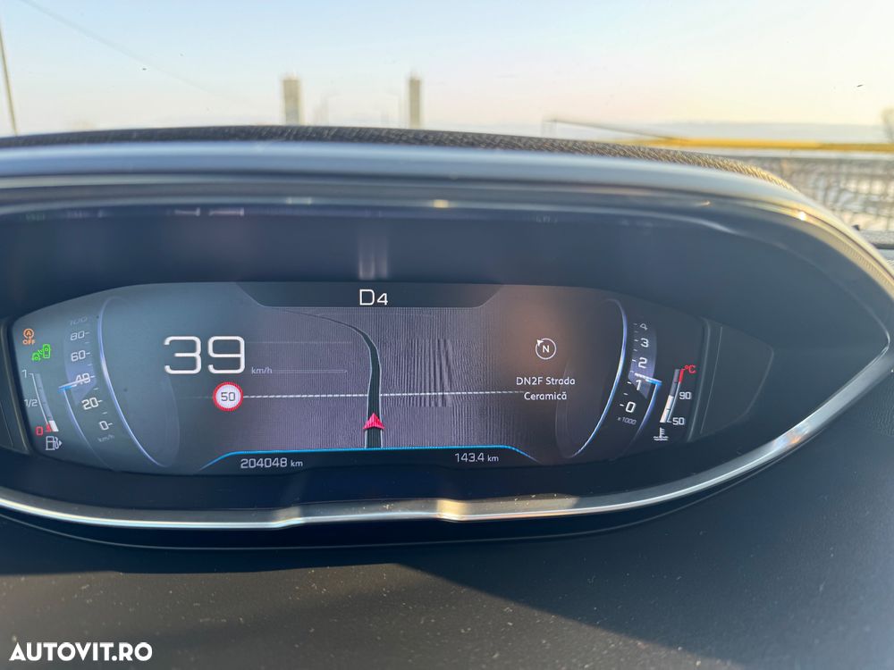 Peugeot 5008 1.2 Puretech Turbo s&s EAT8 Allure - 7