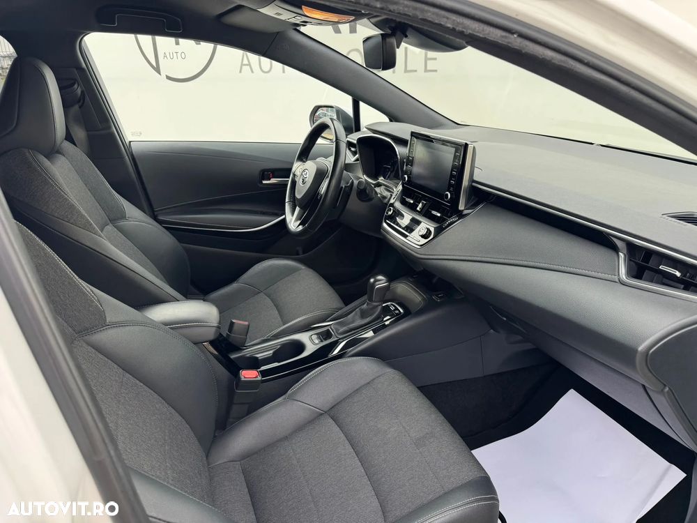 Toyota Corolla 2.0 Hybrid Touring Sports Comfort - 9