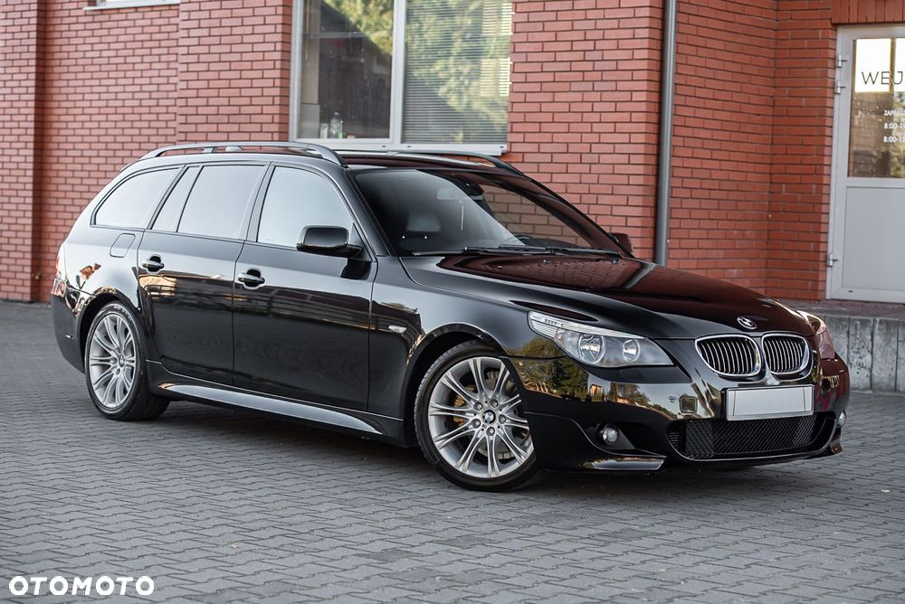 BMW Seria 5 523i Touring - 4
