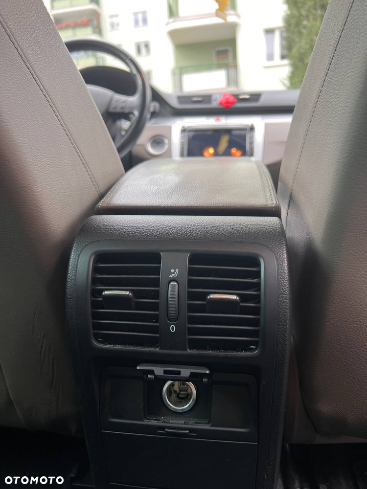 Volkswagen Passat Variant - 23