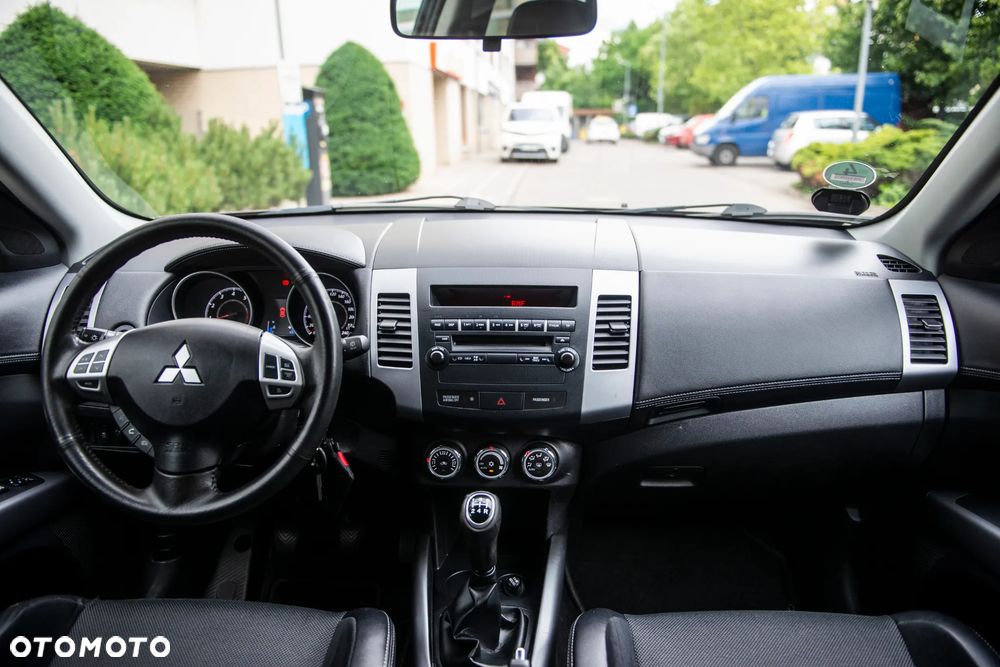 Mitsubishi Outlander 2.0 2WD Edition - 27
