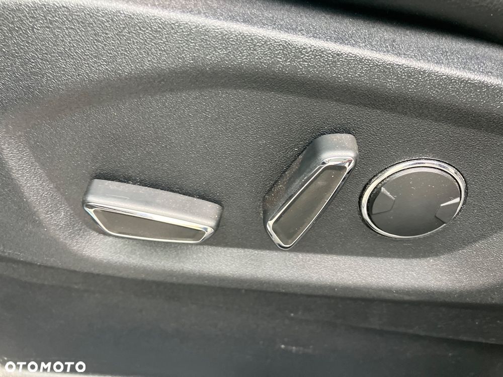 Ford Edge 2.0 TDCi Bi-Turbo 4x4 Titanium - 22