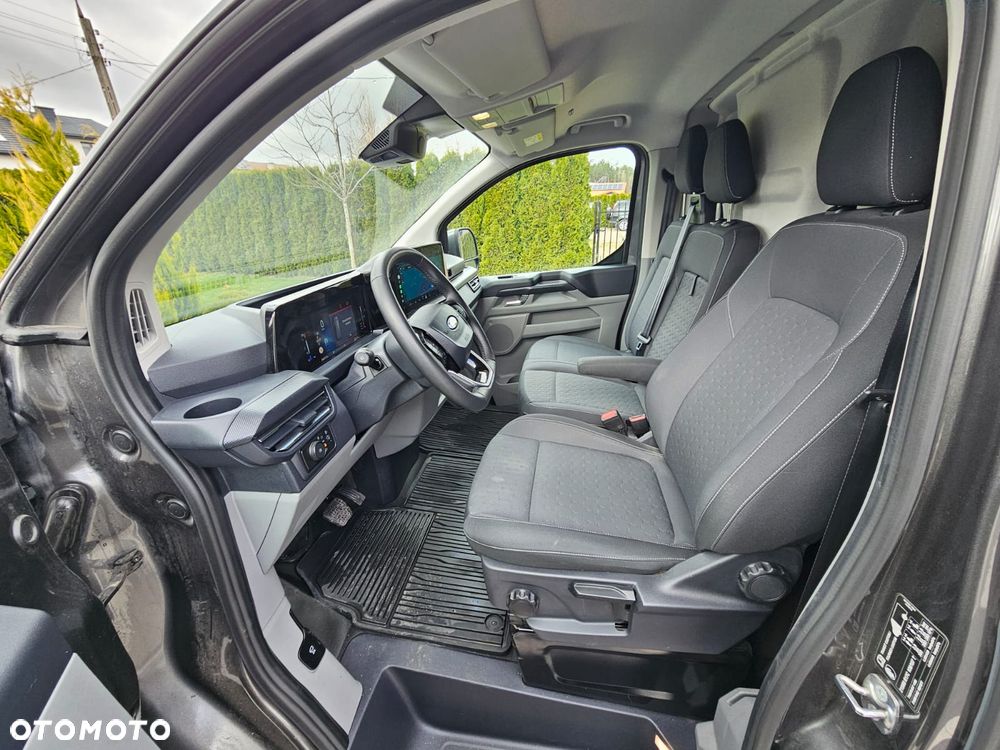 Ford TRANSIT CUSTOM - 9