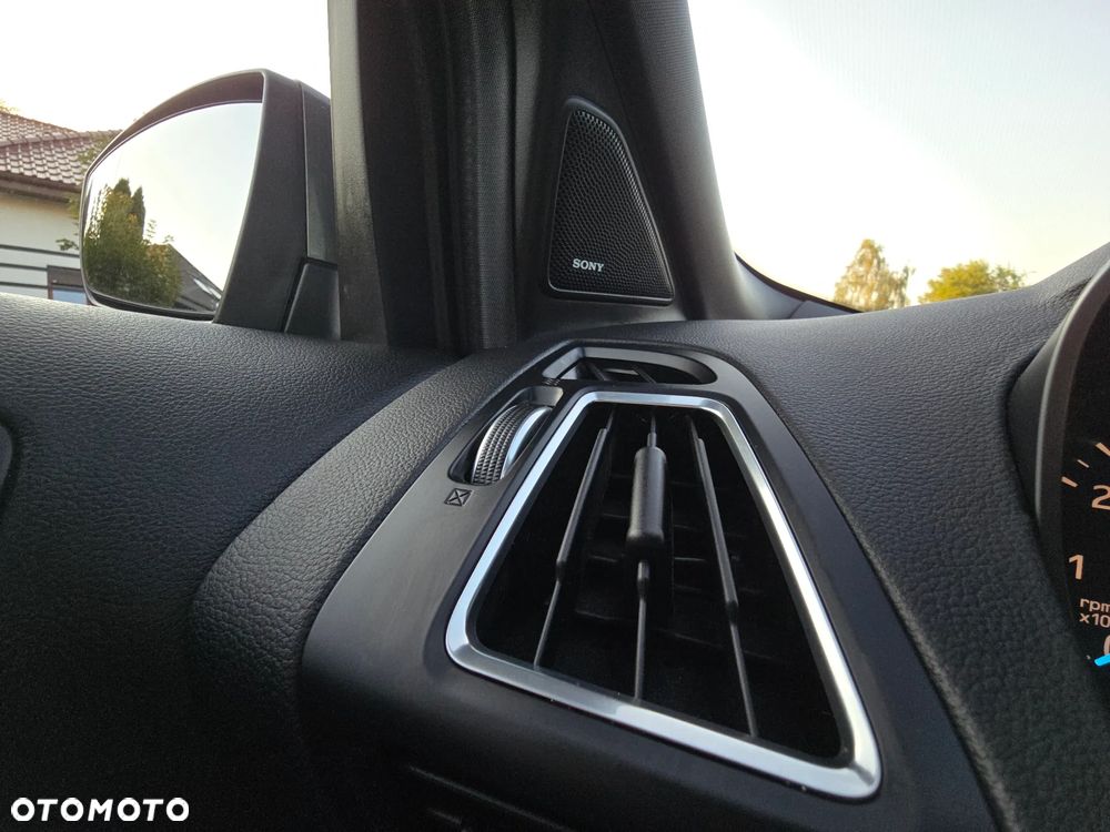 Ford Kuga 2.0 TDCi AWD ST-Line - 29