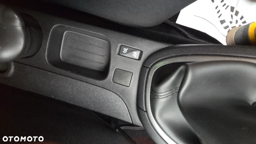 Renault Clio 1.2 16V Limited - 27